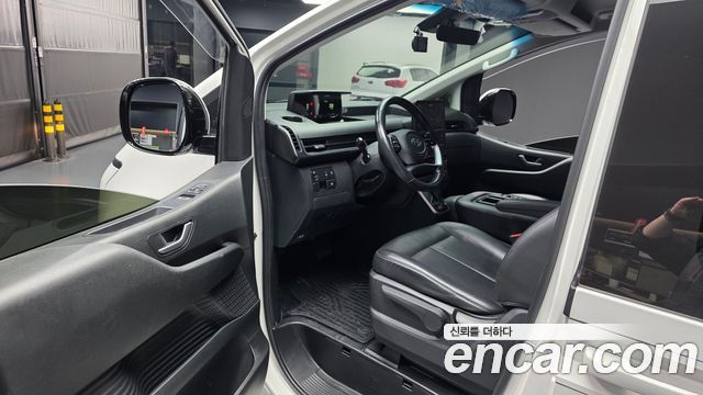 Hyundai Staria 2024 — photo 13