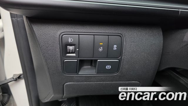 Hyundai Staria 2024 — photo 24