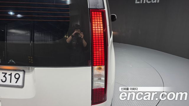 Hyundai Staria 2024 — photo 9
