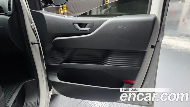 Hyundai Staria 2024 — photo 15