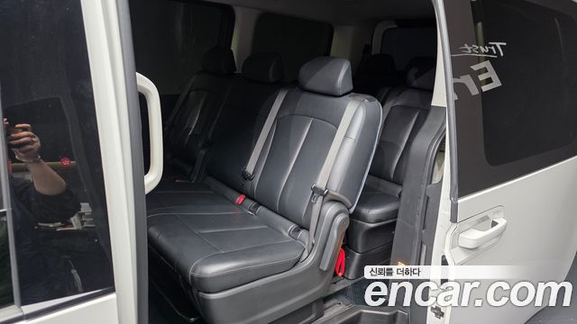 Hyundai Staria 2024 — photo 16