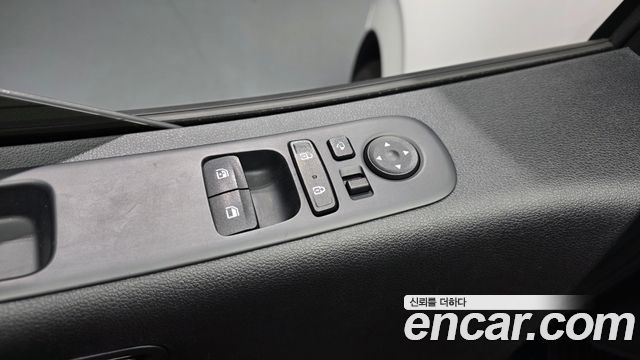 Hyundai Staria 2024 — photo 29