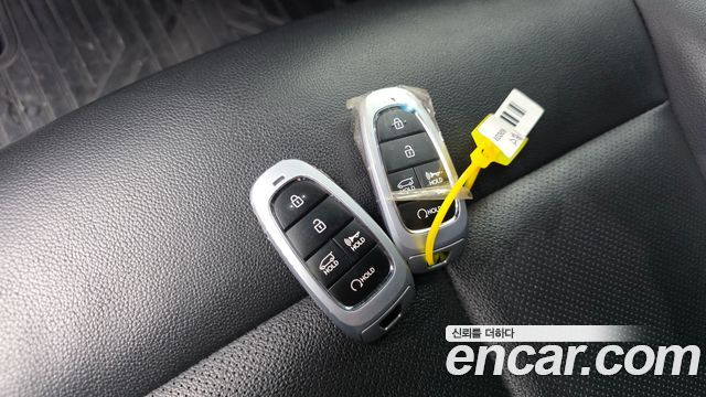 Hyundai Staria 2024 — photo 30