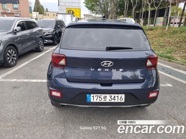 Hyundai Venue 2022 — photo 4