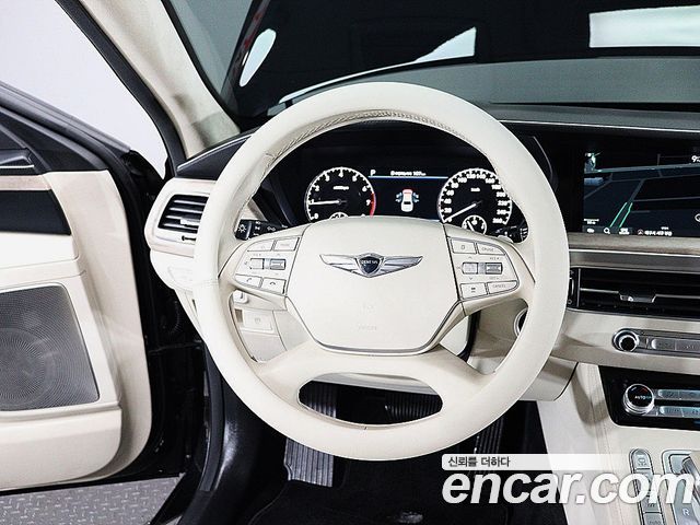 Genesis G90 2019 — photo 12