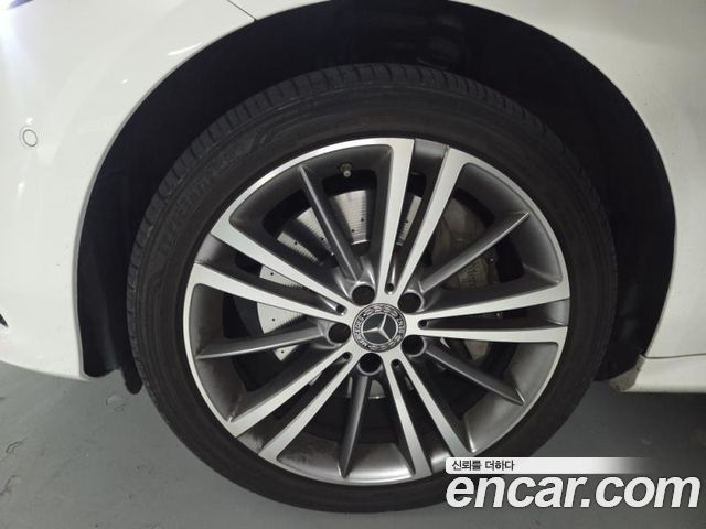 Mercedes-Benz CLS-Class 2019 — photo 5