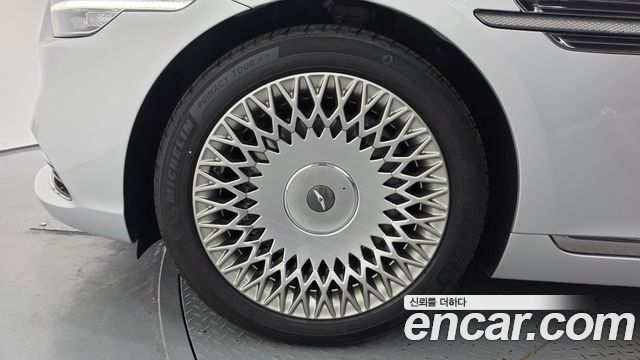 Genesis G90 2019 — photo 5
