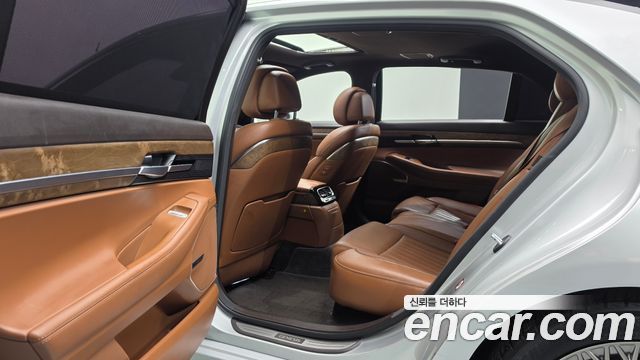 Genesis G90 2019 — photo 17