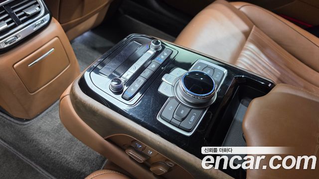 Genesis G90 2019 — photo 18