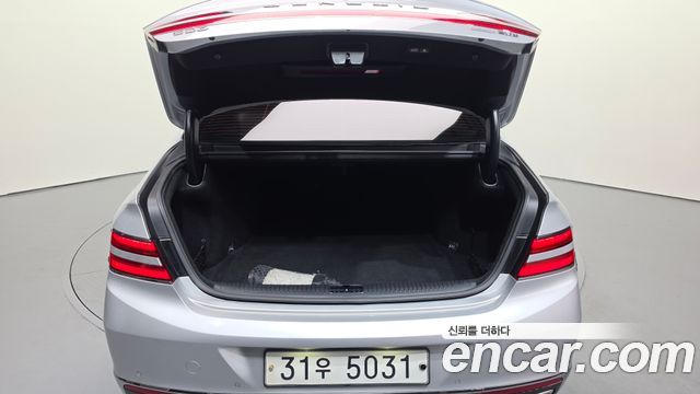 Genesis G90 2019 — photo 20