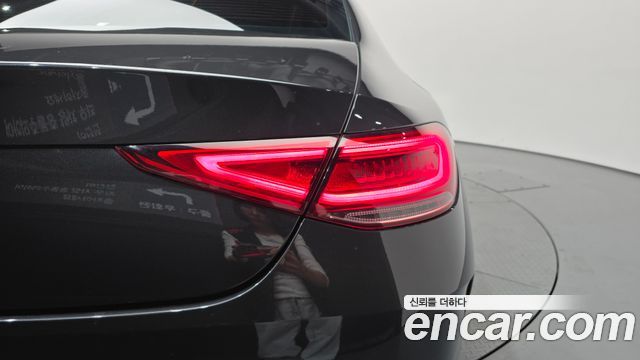 Mercedes-Benz CLS-Class 2021 — photo 9
