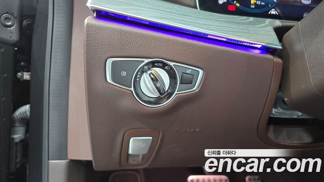 Mercedes-Benz CLS-Class 2021 — photo 30