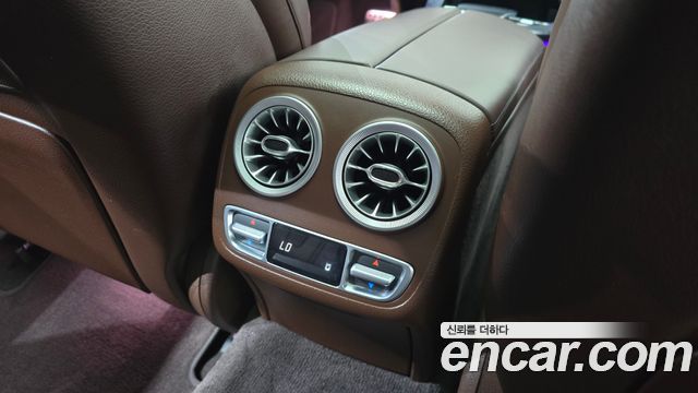 Mercedes-Benz CLS-Class 2021 — photo 32