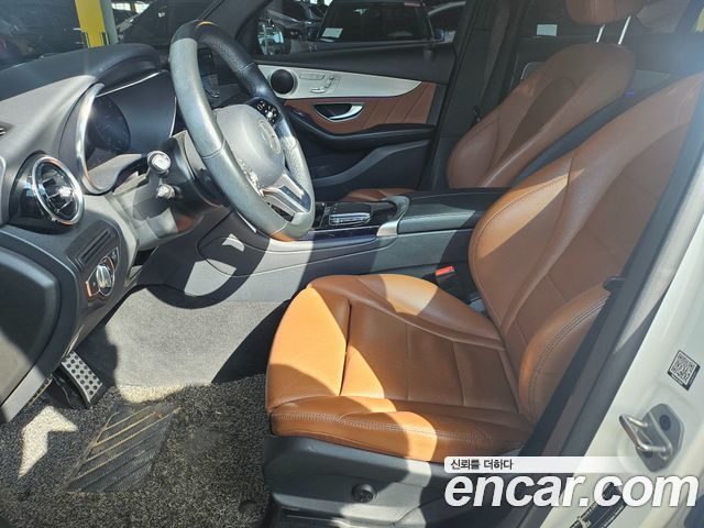 Mercedes-Benz GLC-Class 2021 — photo 10
