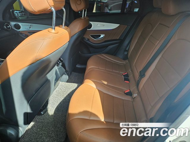 Mercedes-Benz GLC-Class 2021 — photo 11