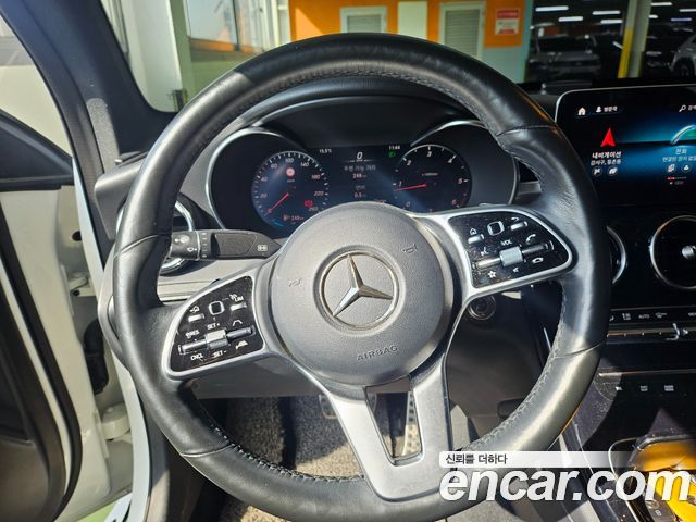 Mercedes-Benz GLC-Class 2021 — photo 13