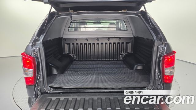 KG Mobility Rexton 2018 — photo 20