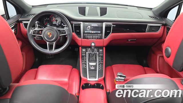 Porsche Macan 2017 — photo 7