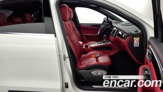 Porsche Macan 2017 — photo 10