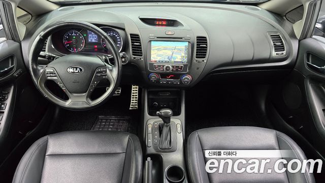 Kia K3 2013 — photo 10