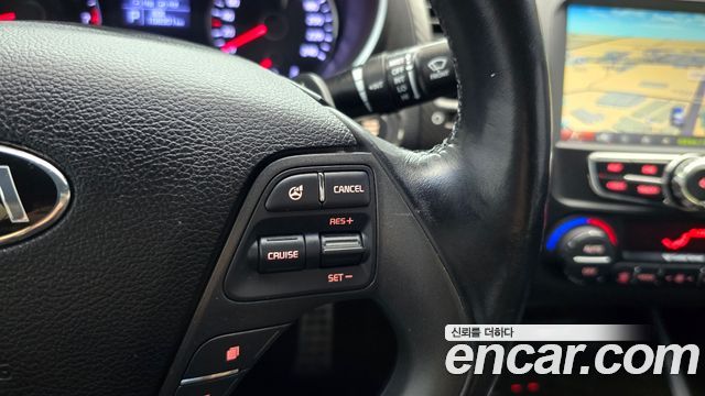 Kia K3 2013 — photo 22