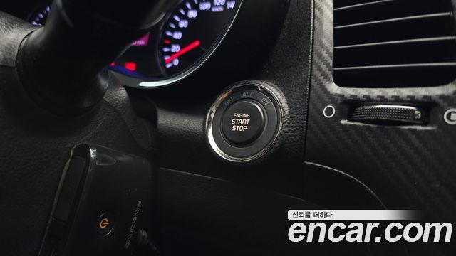Kia K3 2013 — photo 23
