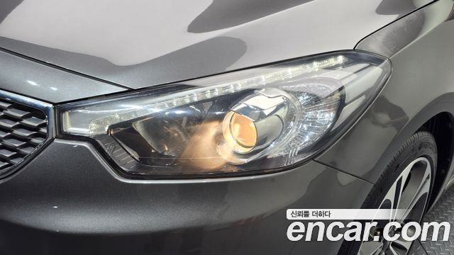 Kia K3 2013 — photo 8