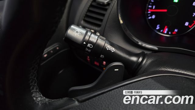 Kia K3 2013 — photo 29