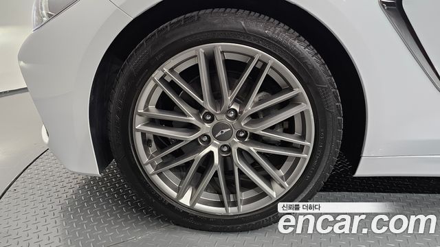 Genesis G70 2019 — photo 5