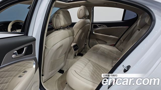 Genesis G70 2019 — photo 18