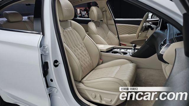Genesis G70 2019 — photo 16