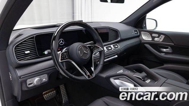 Mercedes-Benz GLS-Class 2026 — photo 13