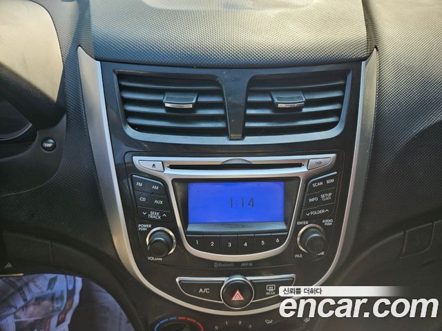 Hyundai Accent 2014 — photo 13