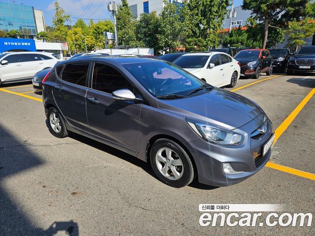 Hyundai Accent 2014 — photo 20