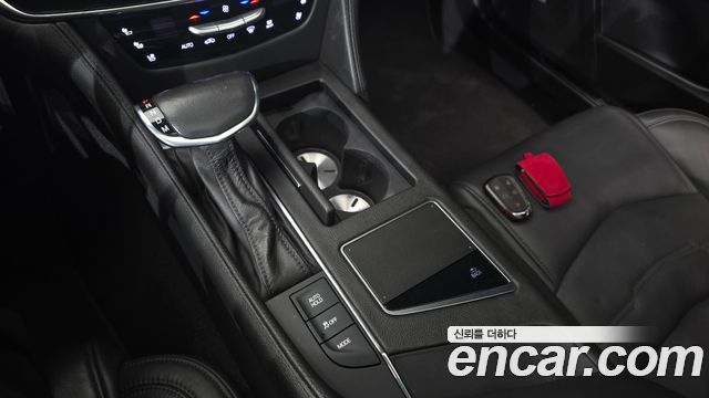 Cadillac CT6 2018 — photo 9