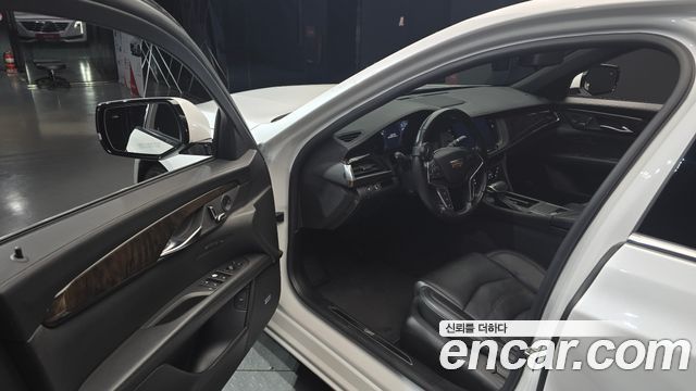 Cadillac CT6 2018 — photo 10