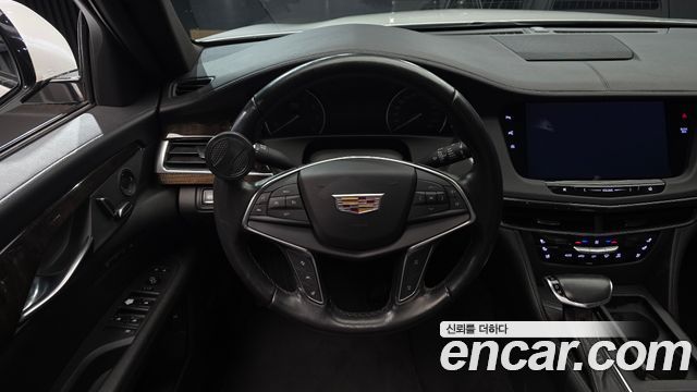 Cadillac CT6 2018 — photo 13