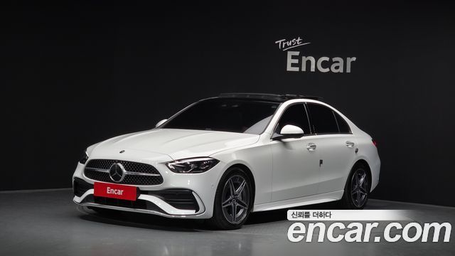 Mercedes-Benz C-Class 2025 — photo 1