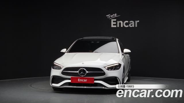 Mercedes-Benz C-Class 2025 — photo 3