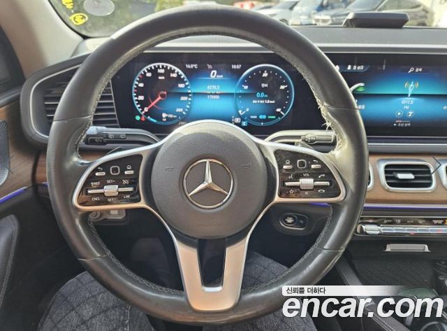 Mercedes-Benz GLE-Class 2019 — photo 4