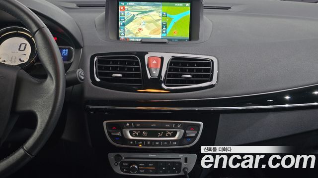 Renault Korea SM3 2016 — photo 19