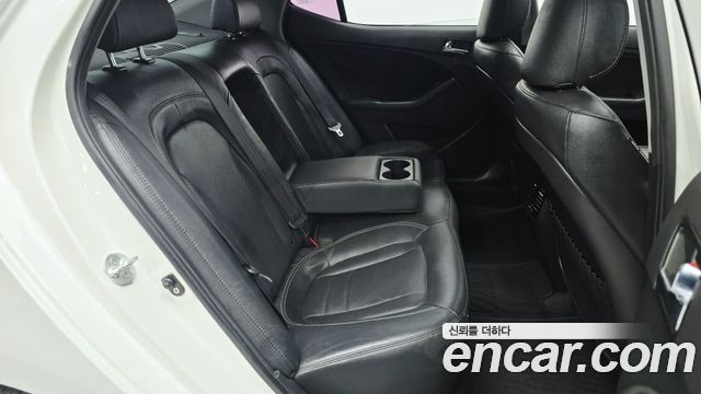 Kia K5 2014 — photo 17