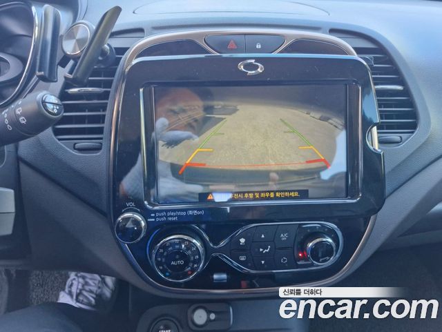 Renault Korea QM3 2016 — photo 5