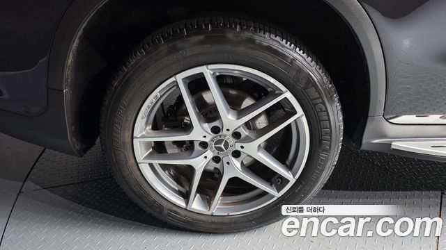 Mercedes-Benz GLC-Class 2019 — photo 5