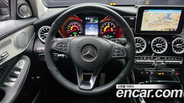 Mercedes-Benz GLC-Class 2019 — photo 19