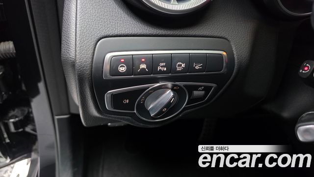 Mercedes-Benz GLC-Class 2019 — photo 30