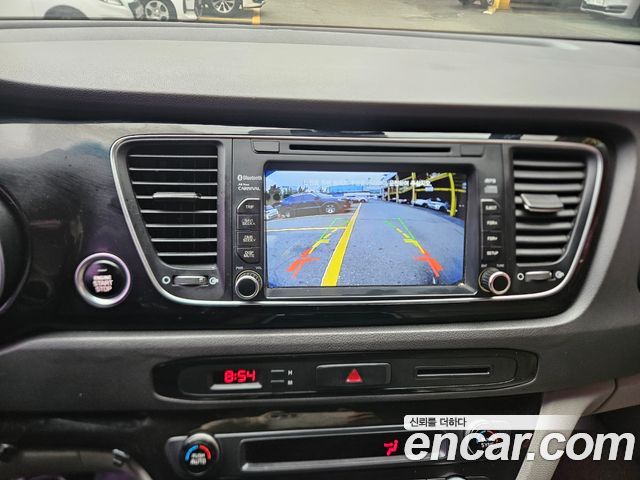 Kia Canival 2015 — photo 12