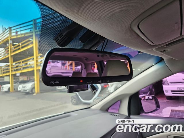 Kia Canival 2015 — photo 13