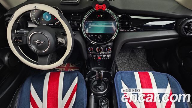 Mini Cooper 2024 — photo 7
