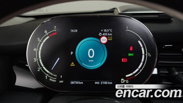 Mini Cooper 2024 — photo 8